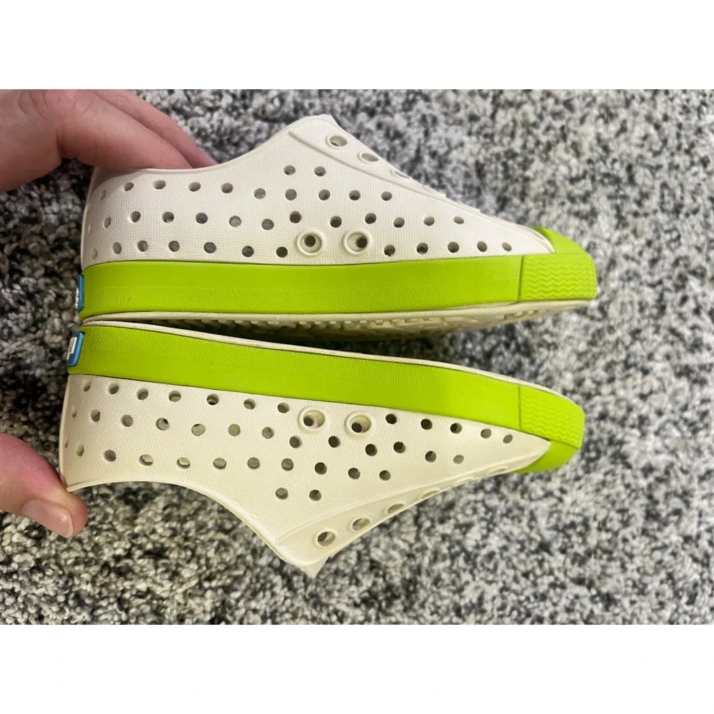 Native‎ Shoes Star Wars Jefferson Grogu Baby Yoda Kids C6 Bone White Lime Green